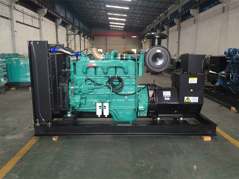 门头沟柴油发电机组过载运行时降低转速有哪些注意事项？