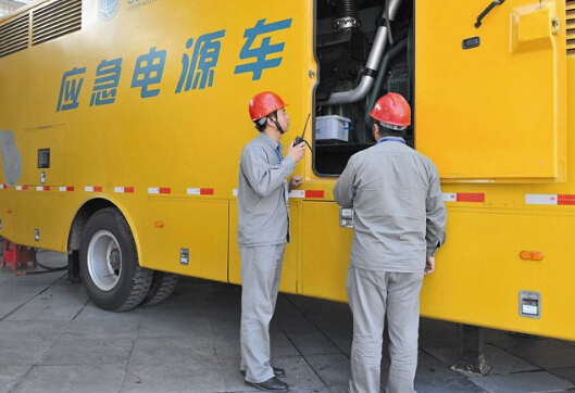 门头沟如何清理被灰尘覆盖的机油散热器？